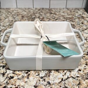 Oui by indigo  White Ceramic Baking Dish